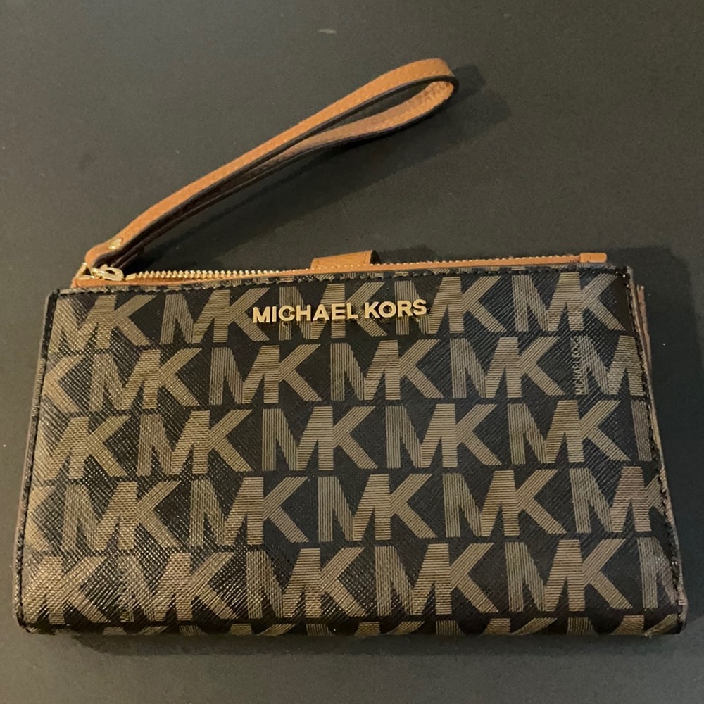 MK mid-size wristlet/wallet